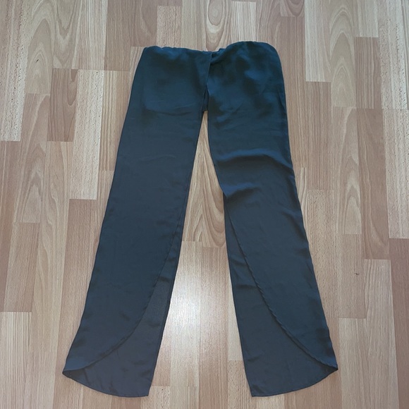 Gorgeous olive green long strapless top - Picture 10 of 10